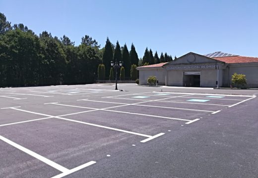 O Concello de Ordes amplía o aparcadoiro do tanatorio municipal do Valado ata superar as 200 prazas